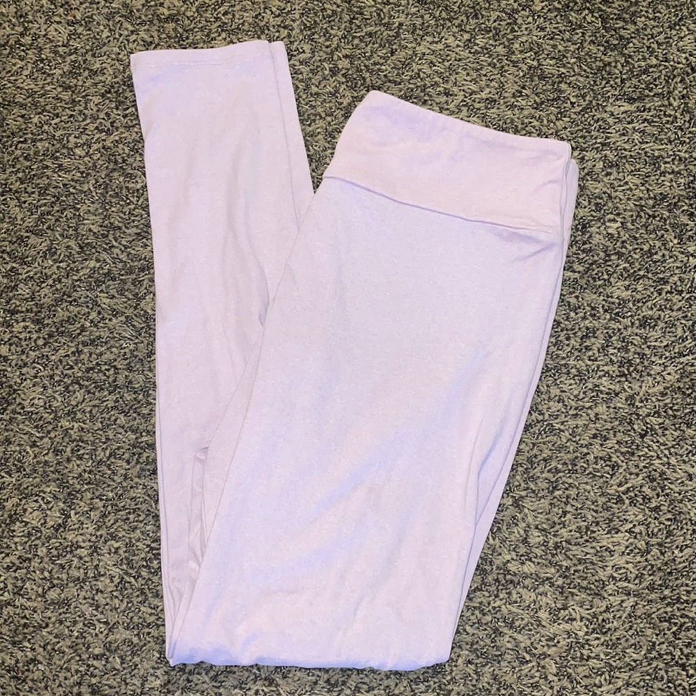 Tall and Curvy LuLaRoe light pink solid leggings
